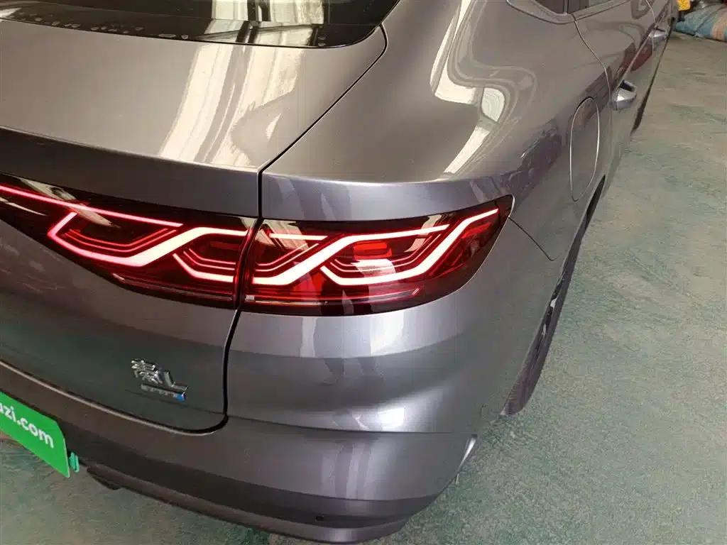 Qin L 2025 DM-i Intelligent Driving Edition 80KM Superior Model — миниатюра 8