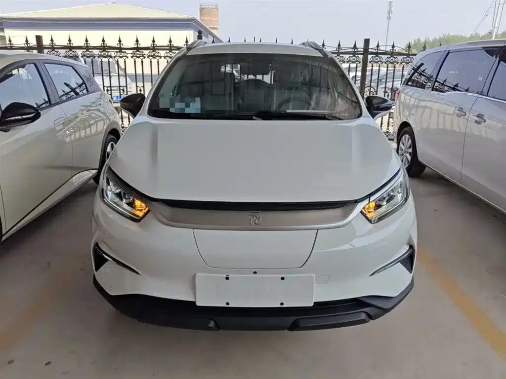 Yuan Pro 2021 401KM Premium — миниатюра 3