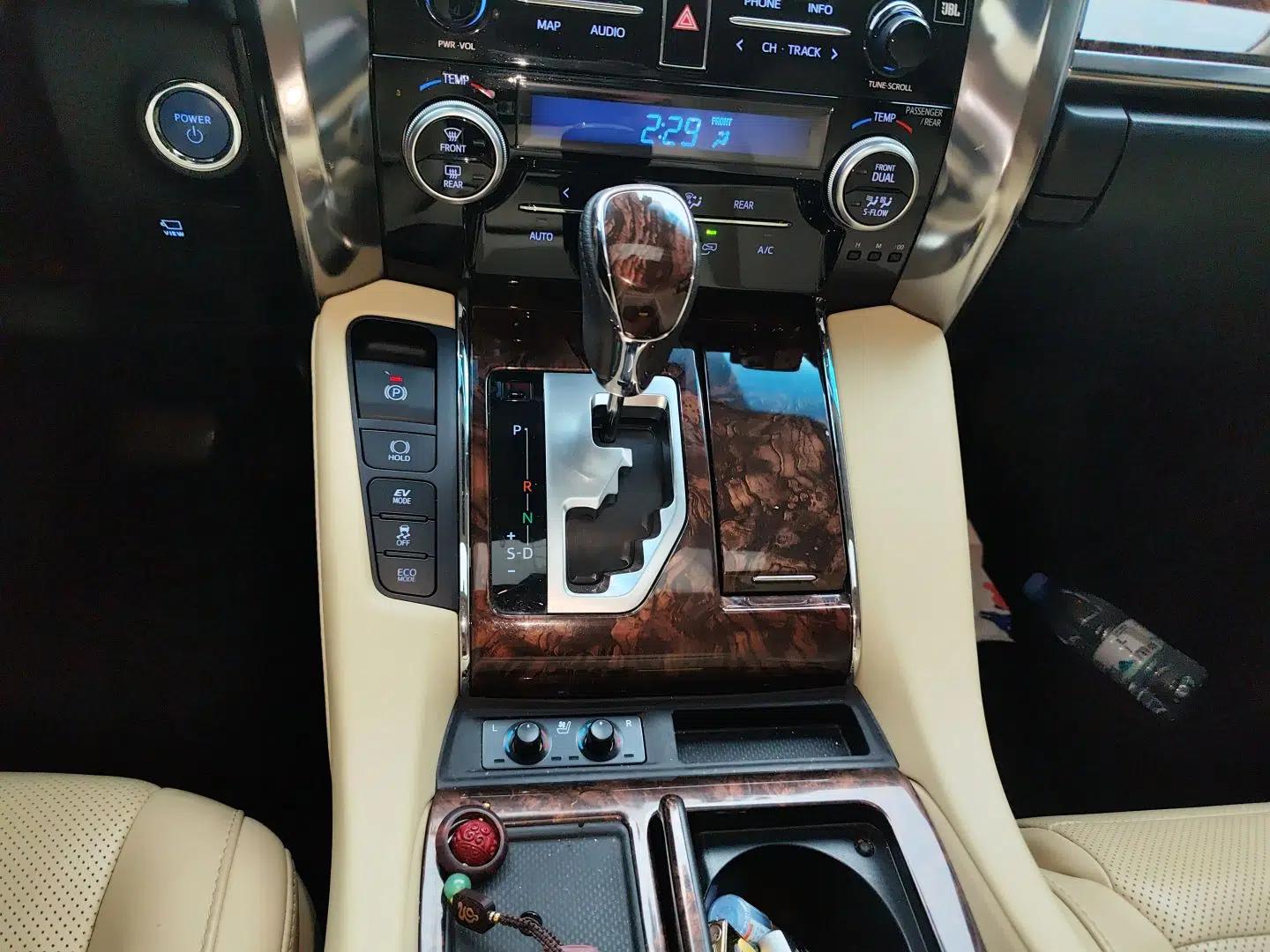 Toyota Alphard 2020 Dual-Engine 2.5L Luxury Edition — миниатюра 17