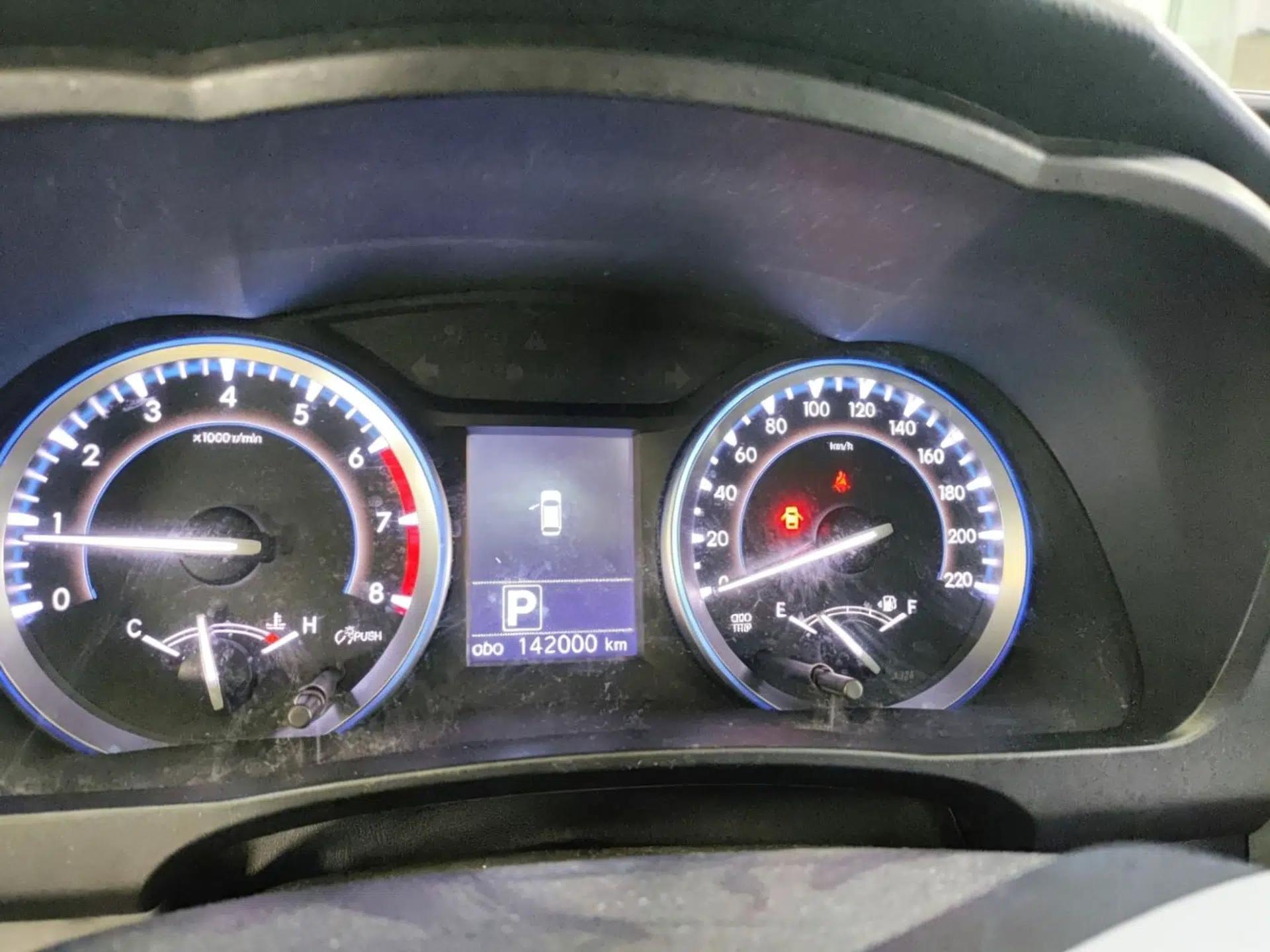 Toyota Highlander 2015 2.0T Four-Wheel Drive Luxury Edition 7-Seater — миниатюра 11