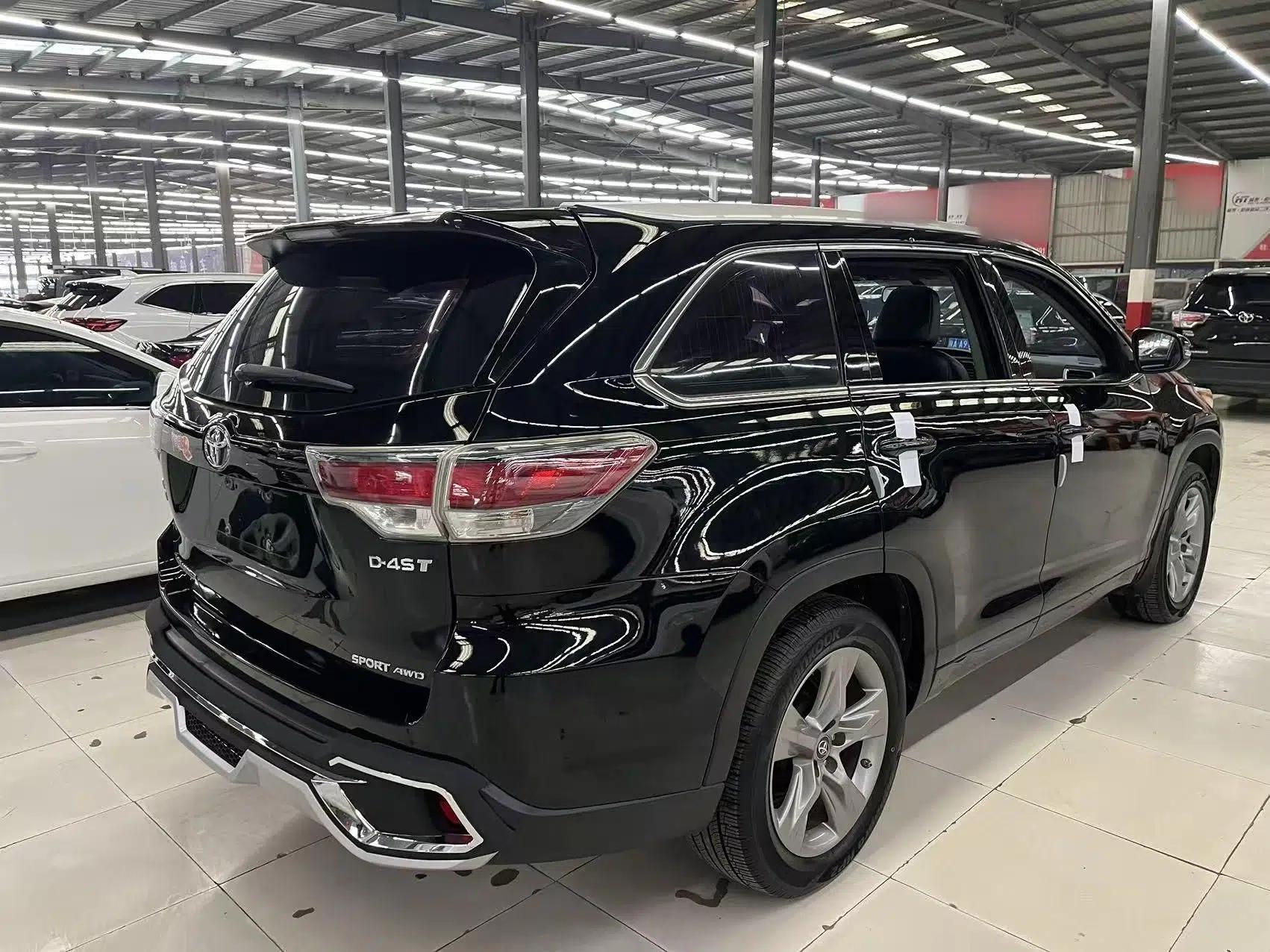 Toyota Highlander 2015 2.0T Four-Wheel Drive Luxury Edition 7-Seater — миниатюра 6
