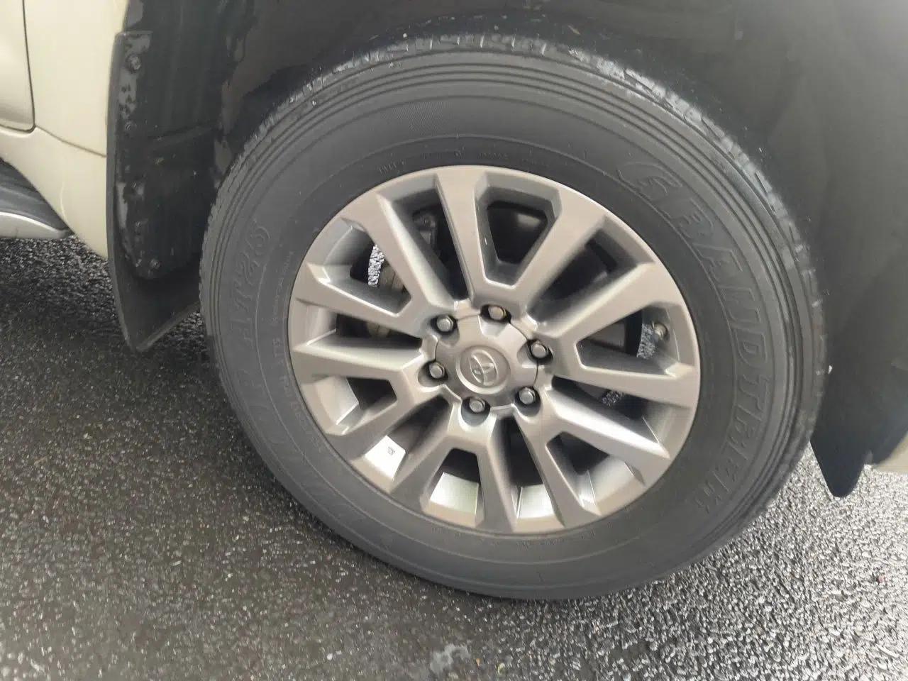Toyota Prado 2018 3.5L Automatic TX-L NAVI — миниатюра 8