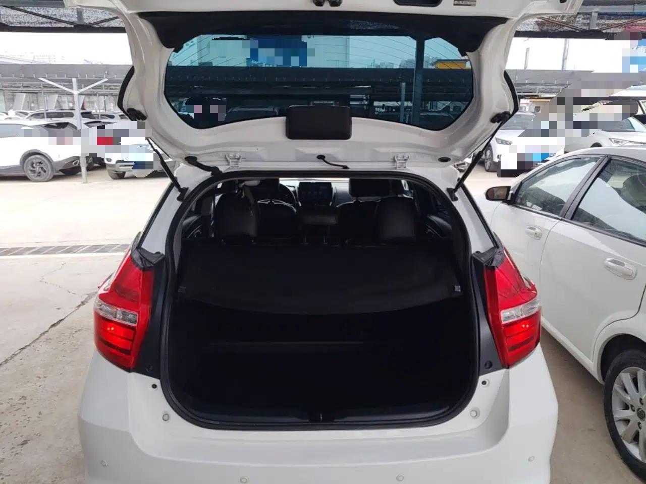 Toyota YARiS L Zhi Xuan 2016 Revised 1.5E CVT Charming Edition — миниатюра 22