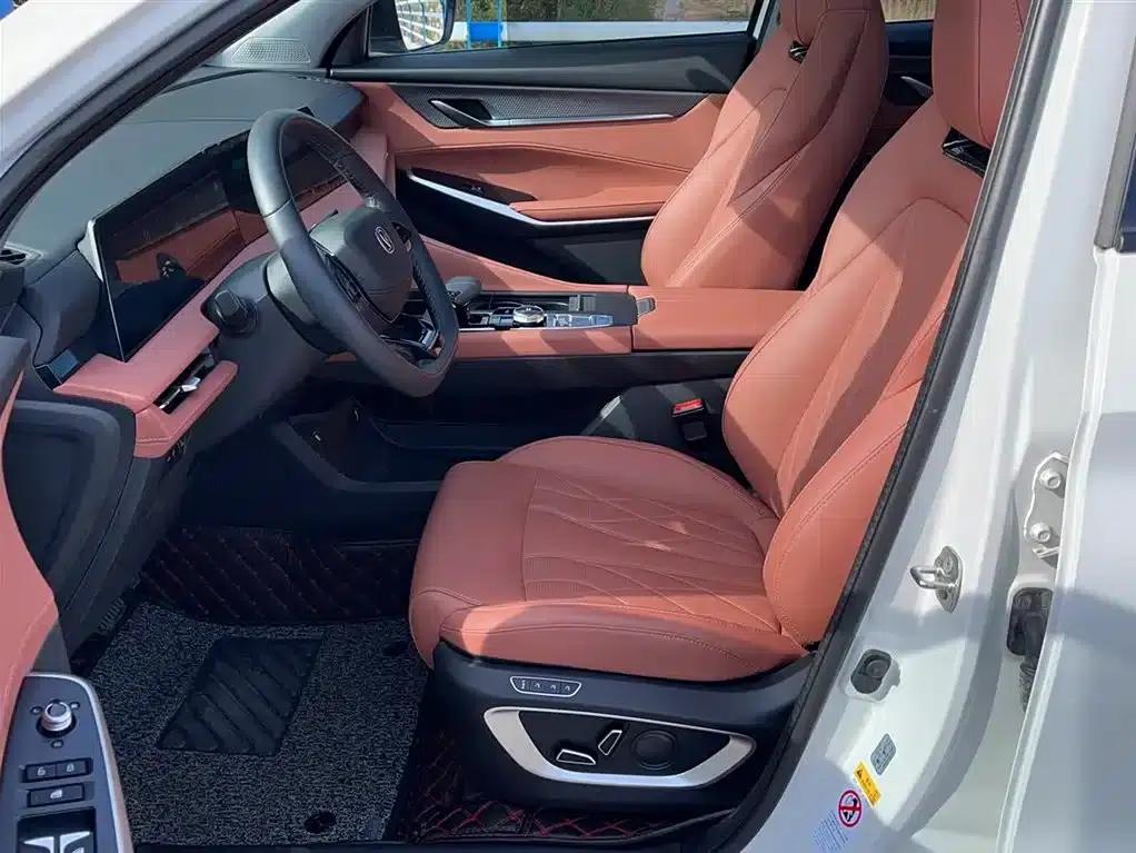 Changan CS75PLUS 2024 Model, Third Generation, Champion Edition, 2.0T Intelligent Driving Powerful Model — миниатюра 17