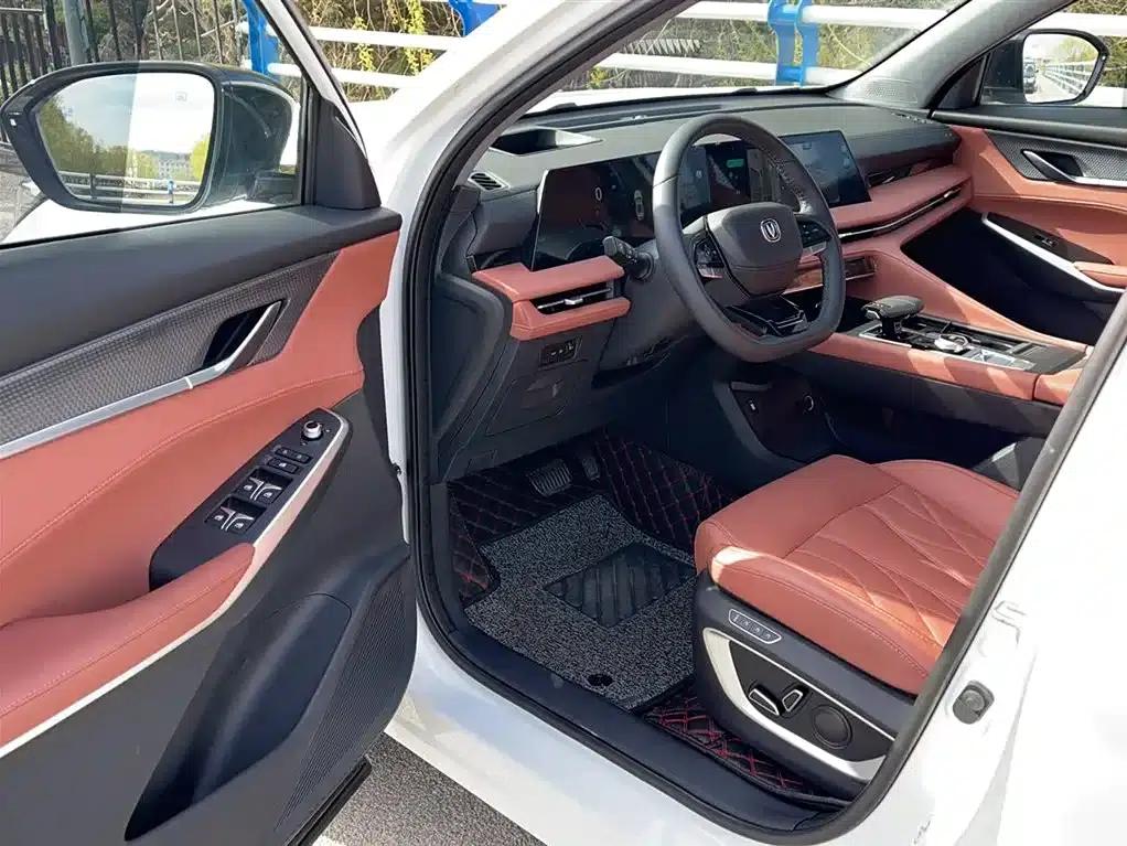 Changan CS75PLUS 2024 Model, Third Generation, Champion Edition, 2.0T Intelligent Driving Powerful Model — миниатюра 19