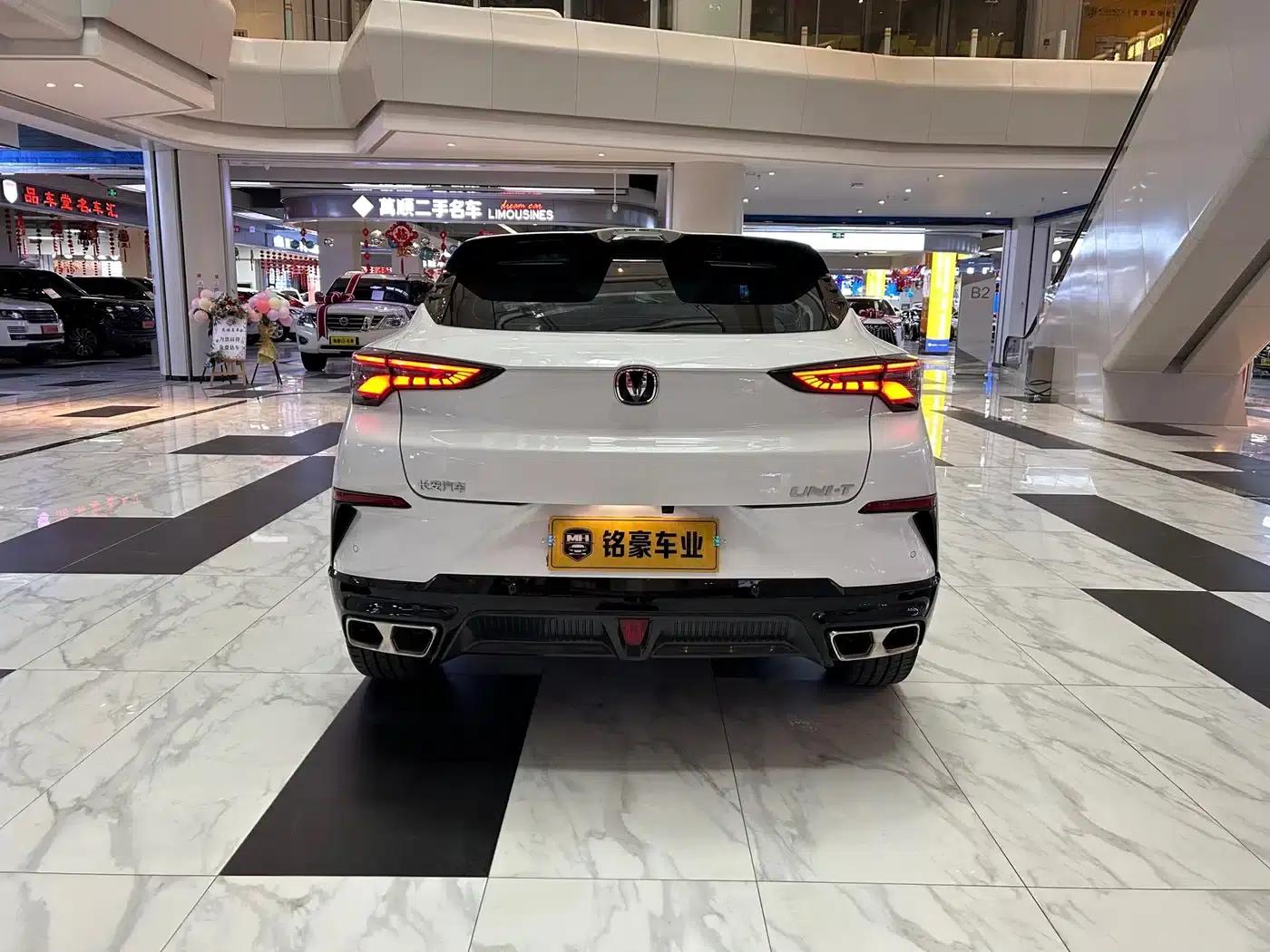Changan UNI-T 2023 Second Generation 1.5T Premium Edition — миниатюра 8