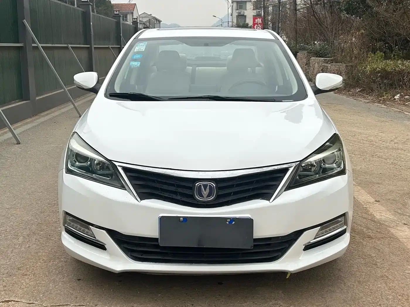 Yuexiang V7 2016 1.6L Automatic Enjoyment Edition (National V Emission Standard) — миниатюра 2