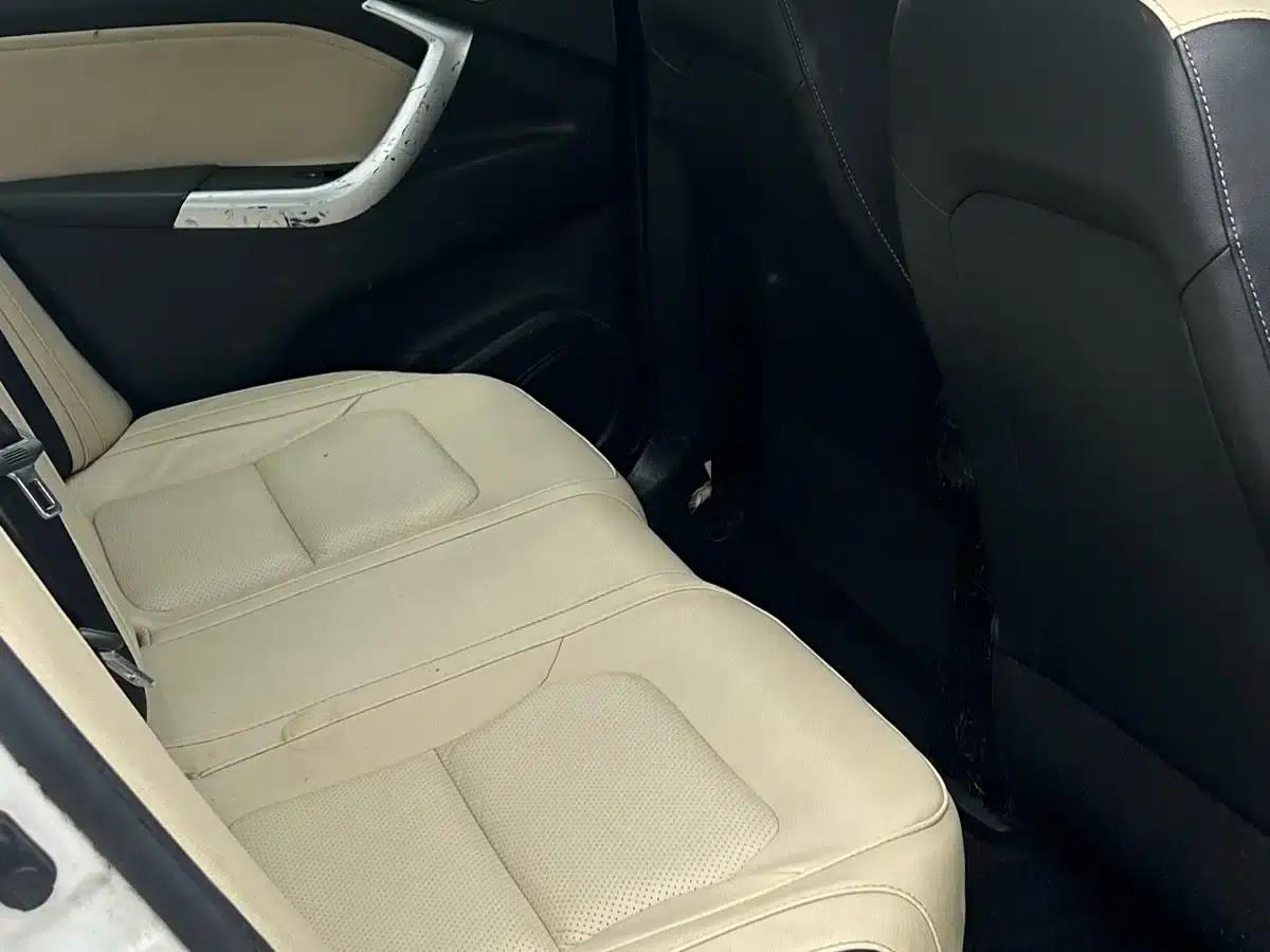 Yuexiang V7 2016 1.6L Automatic Enjoyment Edition (National V Emission Standard) — миниатюра 8
