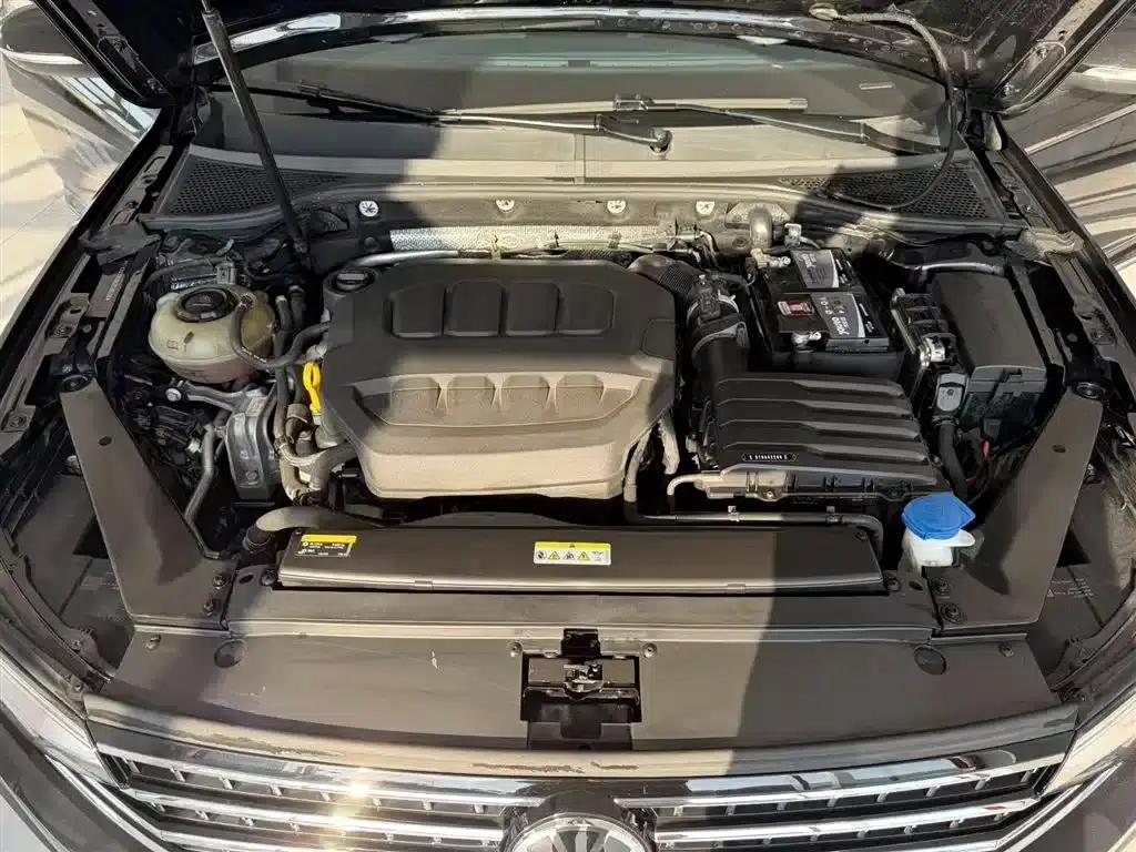 Volkswagen Magotan 2023 2 Millionth Unit Commemorative Edition 330TSI DSG Leading Model — миниатюра 19