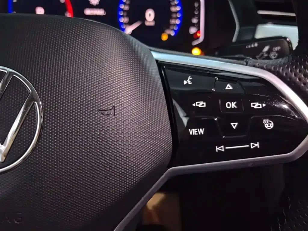 Volkswagen Magotan 2023 2 Millionth Unit Commemorative Edition 330TSI DSG Leading Model — миниатюра 4