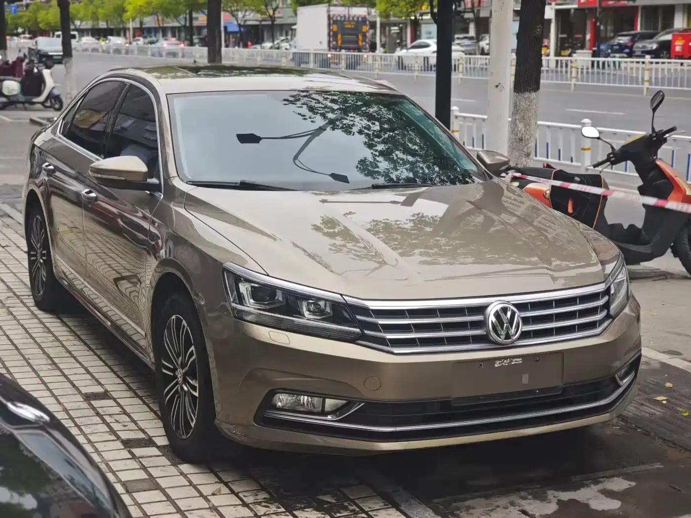2017 Passat 330TSI DSG Royal Edition — миниатюра 3