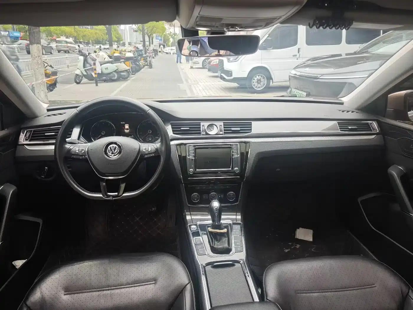 2017 Passat 330TSI DSG Royal Edition — миниатюра 9