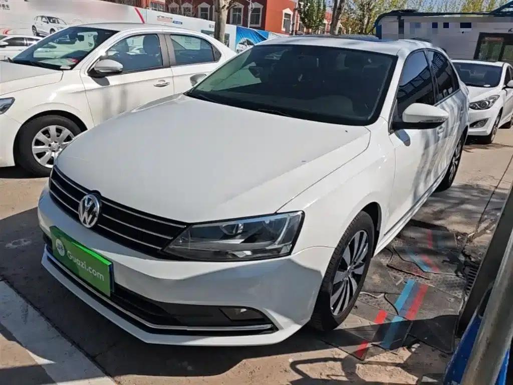 2017 Volkswagen Sagitar 230TSI Automatic Comfort Edition — миниатюра 1