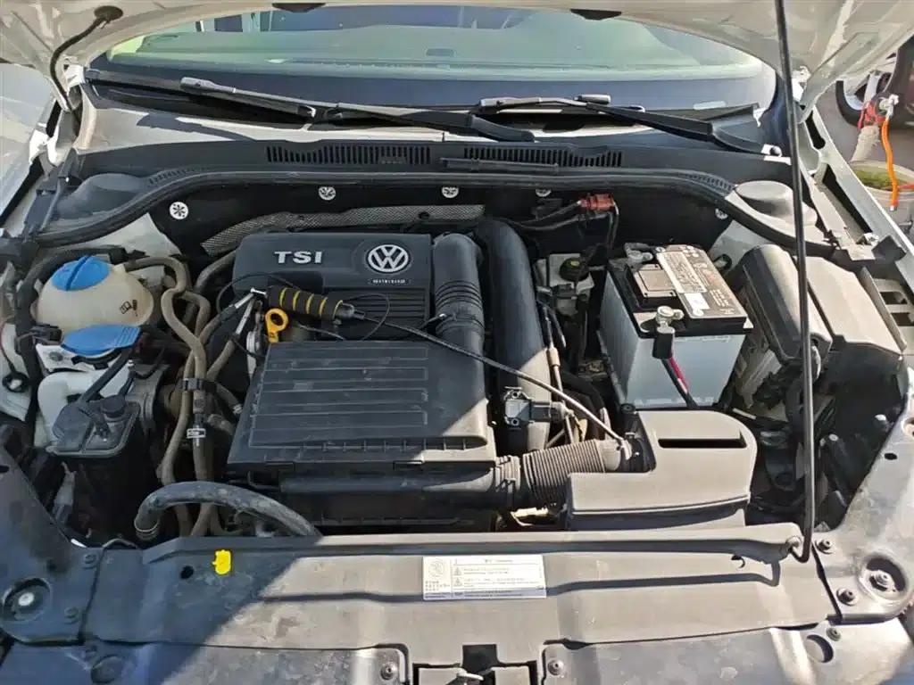 2017 Volkswagen Sagitar 230TSI Automatic Comfort Edition — миниатюра 20