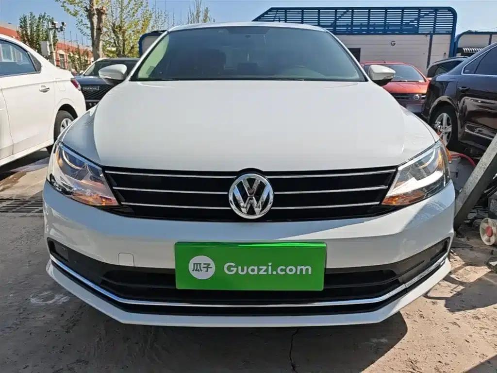2017 Volkswagen Sagitar 230TSI Automatic Comfort Edition — миниатюра 3