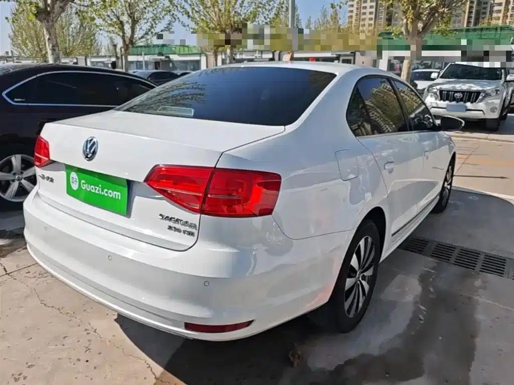 2017 Volkswagen Sagitar 230TSI Automatic Comfort Edition — миниатюра 7