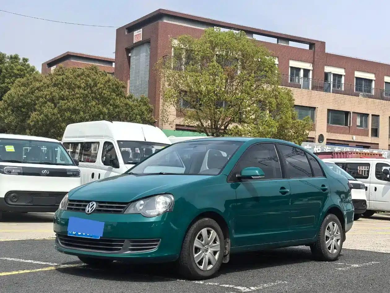 2013 Polo 1.4L Manual Fashion Edition — миниатюра 1