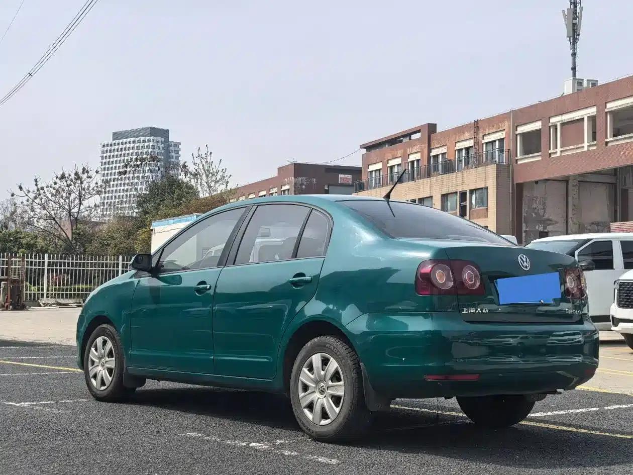 2013 Polo 1.4L Manual Fashion Edition — миниатюра 2