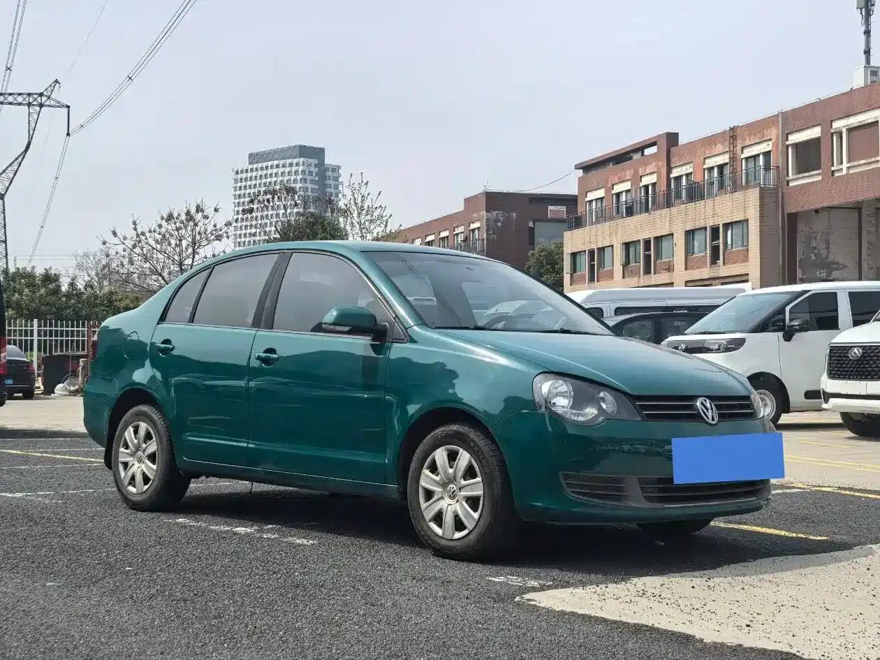2013 Polo 1.4L Manual Fashion Edition — миниатюра 9