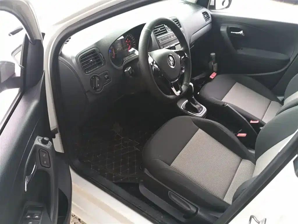 2018 Polo 1.5L Automatic Comfort Edition — миниатюра 12