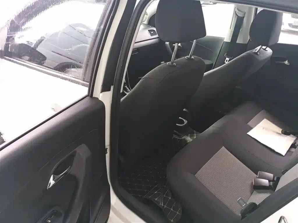 2018 Polo 1.5L Automatic Comfort Edition — миниатюра 13