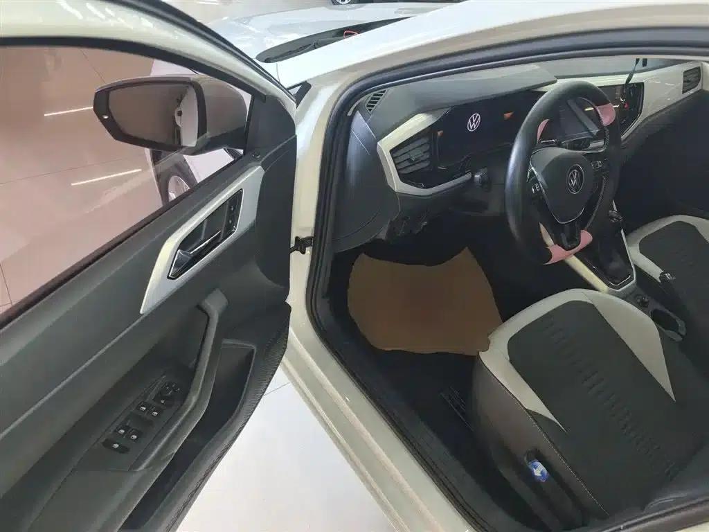 2023 Polo Facelift Plus 1.5L Automatic Colorful Technology Edition — миниатюра 12