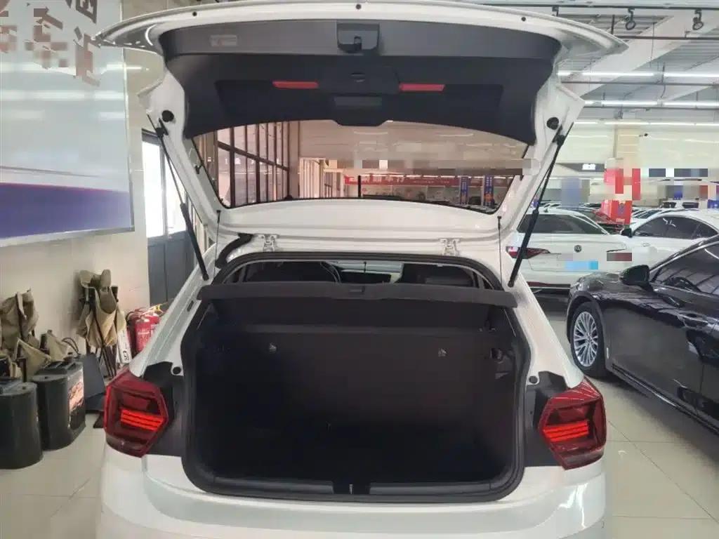 2023 Polo Facelift Plus 1.5L Automatic Colorful Technology Edition — миниатюра 15