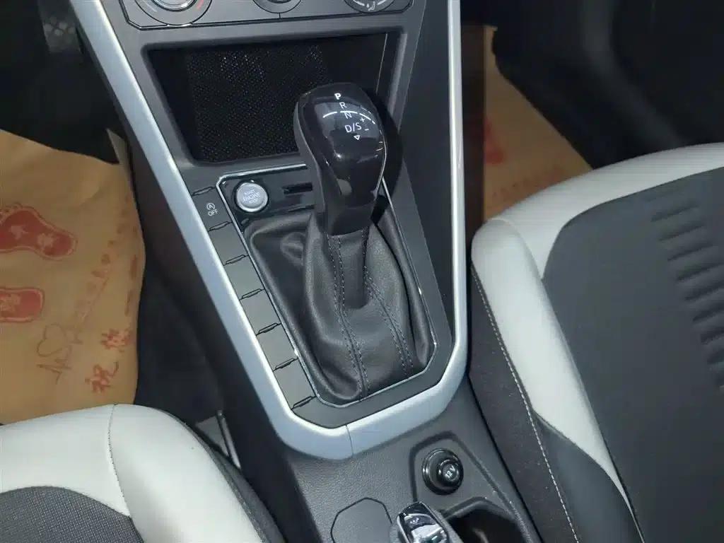 2023 Polo Facelift Plus 1.5L Automatic Colorful Technology Edition — миниатюра 10