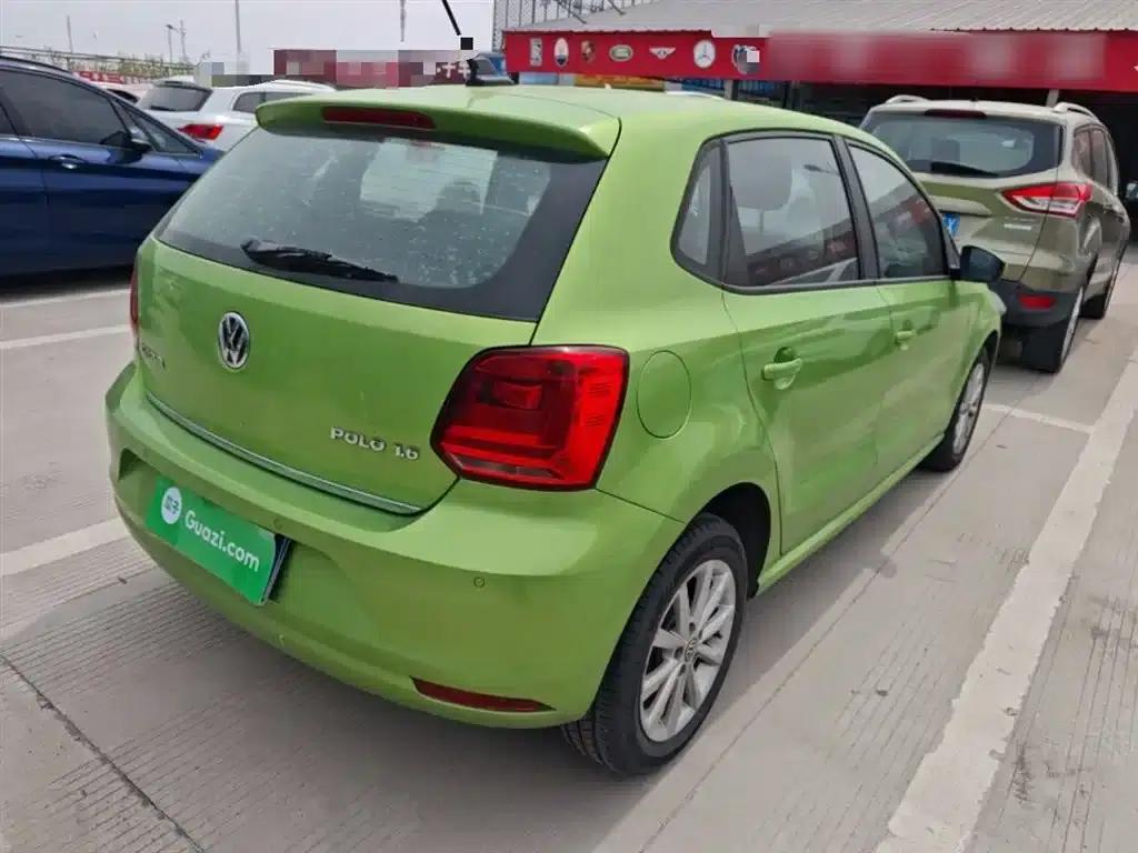 2014 Polo 1.6L Automatic Luxury Edition — миниатюра 7