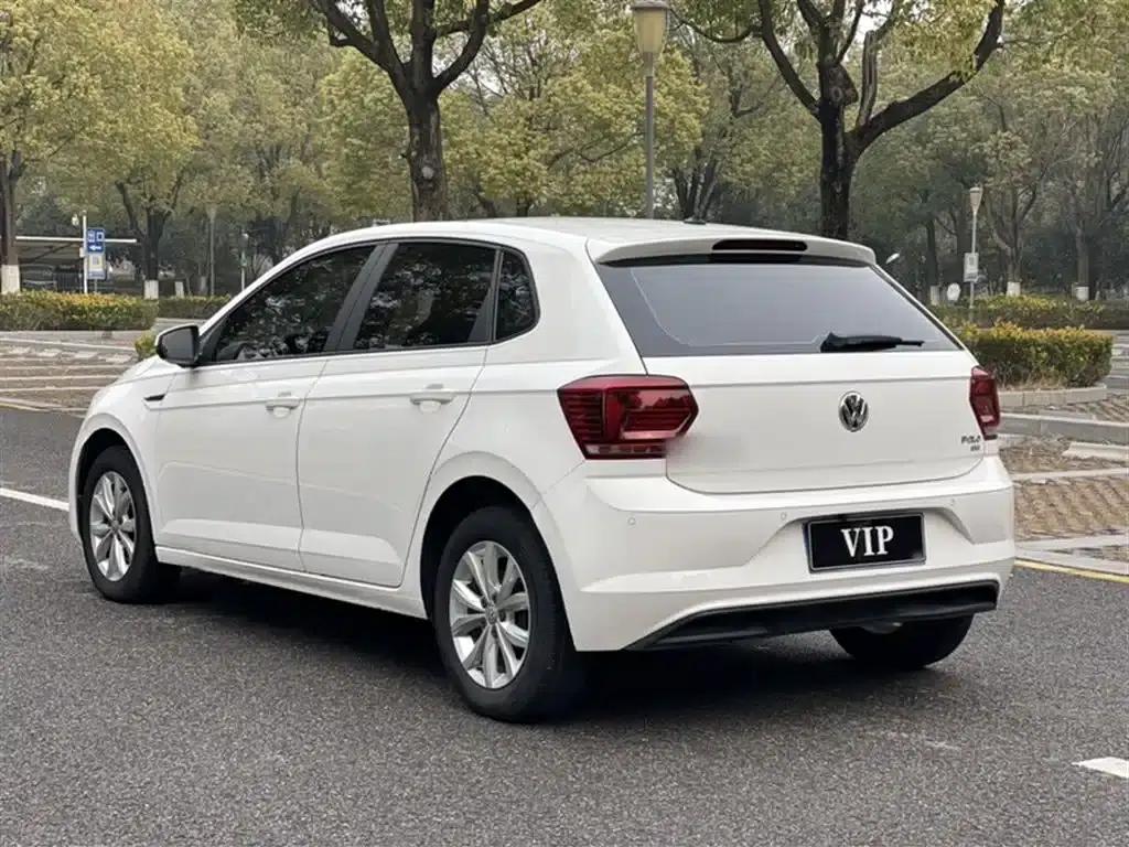 2019 Polo Plus 1.5L Automatic Colorful Technology Edition — миниатюра 23