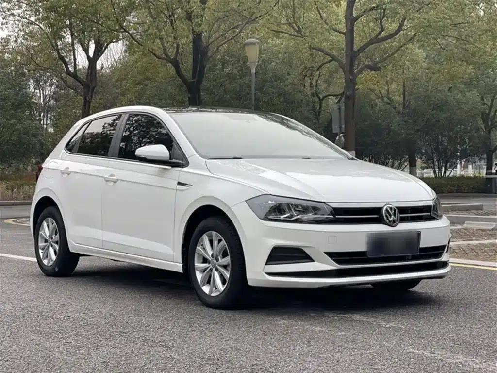 2019 Polo Plus 1.5L Automatic Colorful Technology Edition — миниатюра 29