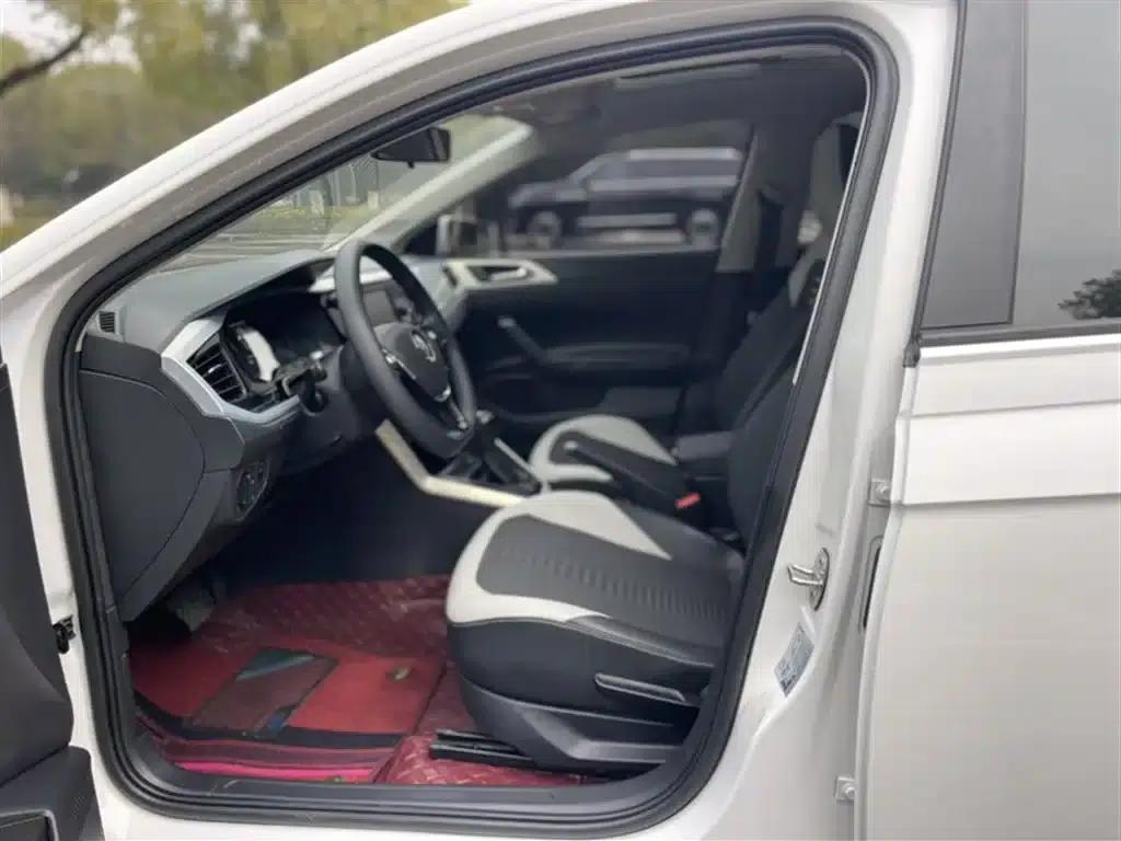 2019 Polo Plus 1.5L Automatic Colorful Technology Edition — миниатюра 7