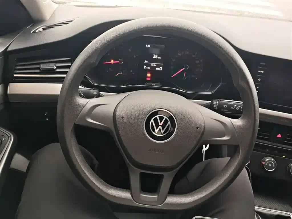 2021 Volkswagen Bora 1.5L Manual Fashion Smart Edition — миниатюра 11
