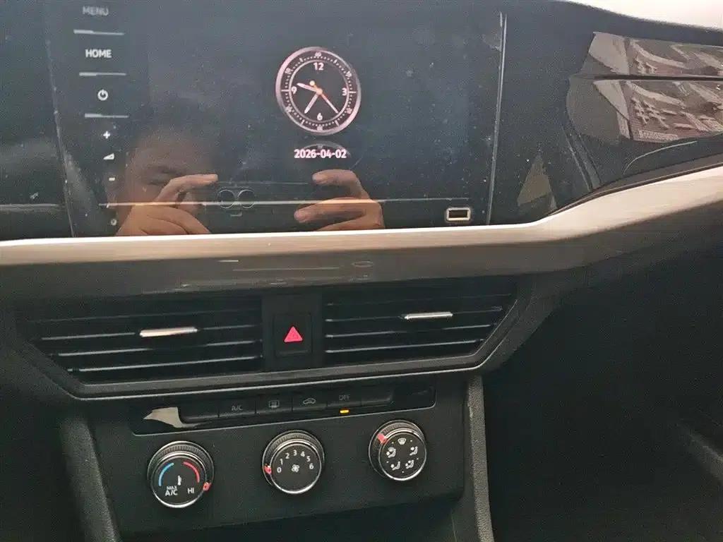 2021 Volkswagen Bora 1.5L Manual Fashion Smart Edition — миниатюра 13