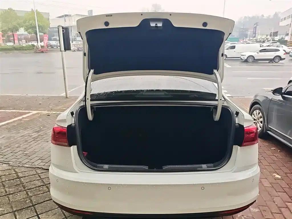 2021 Volkswagen Bora 1.5L Manual Fashion Smart Edition — миниатюра 19