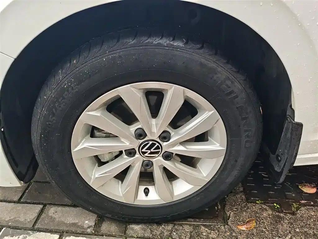 2021 Volkswagen Bora 1.5L Manual Fashion Smart Edition — миниатюра 23