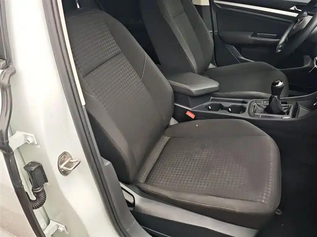 2021 Volkswagen Bora 1.5L Manual Fashion Smart Edition — миниатюра 25