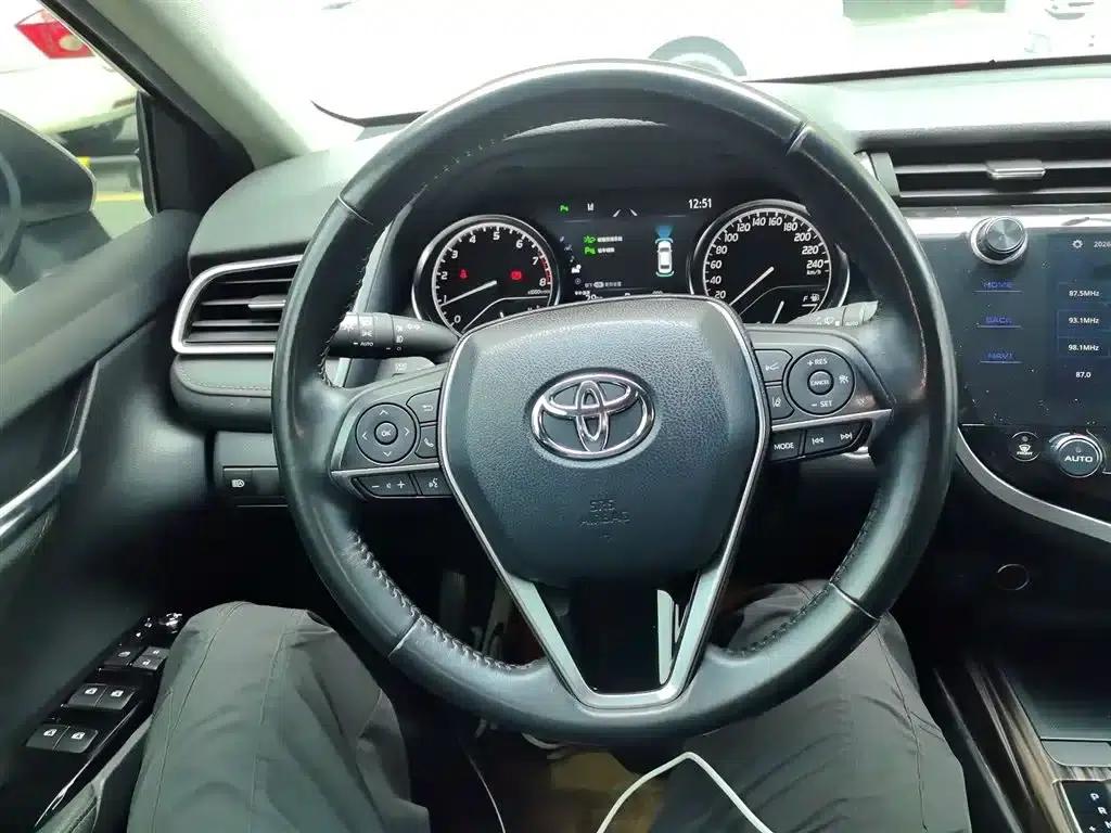 2019 Camry 2.0G Luxury Edition (China VI Emission Standard) — миниатюра 3