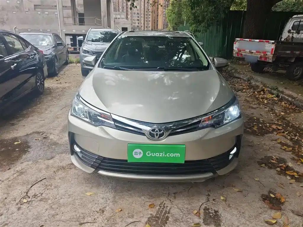 2017 Corolla Facelift 1.2T S-CVT GL-i Leather Edition — миниатюра 3