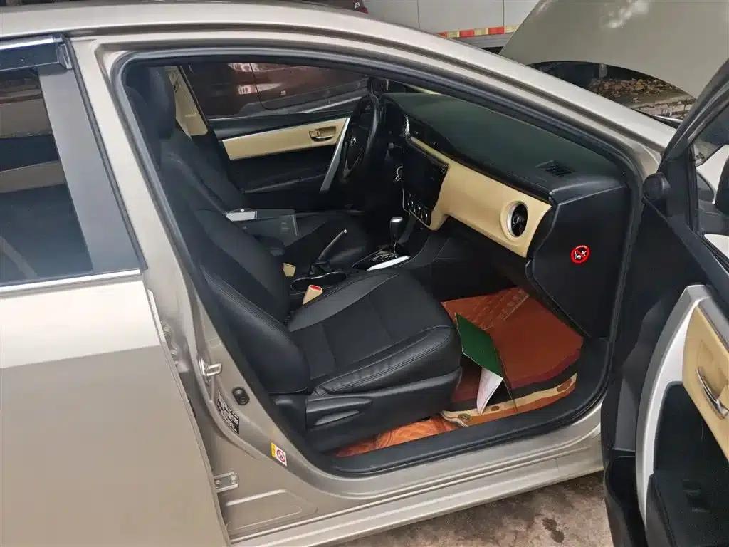 2017 Corolla Facelift 1.2T S-CVT GL-i Leather Edition — миниатюра 25
