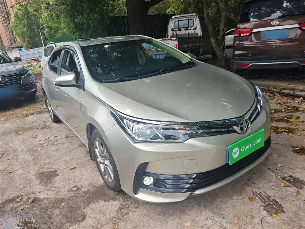 2017 Corolla Facelift 1.2T S-CVT GL-i Leather Edition — миниатюра 4