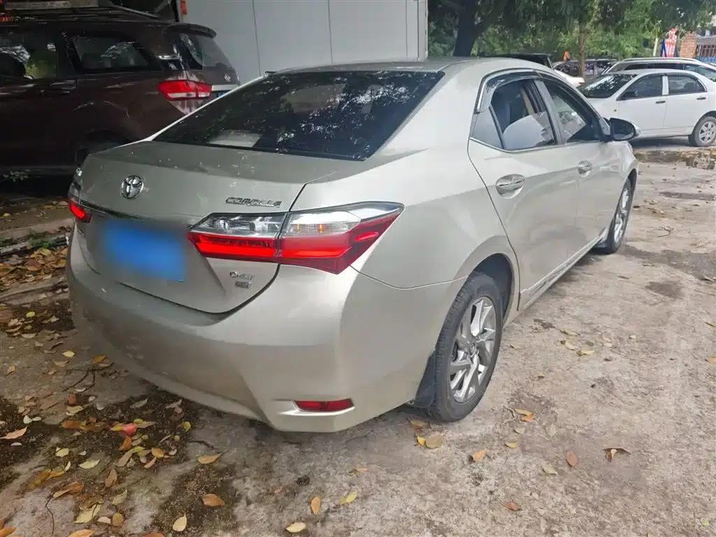 2017 Corolla Facelift 1.2T S-CVT GL-i Leather Edition — миниатюра 7
