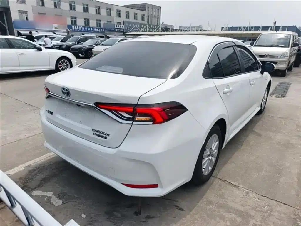 2023 Toyota Corolla 1.8L Intelligent Hybrid Pioneer Edition — миниатюра 5
