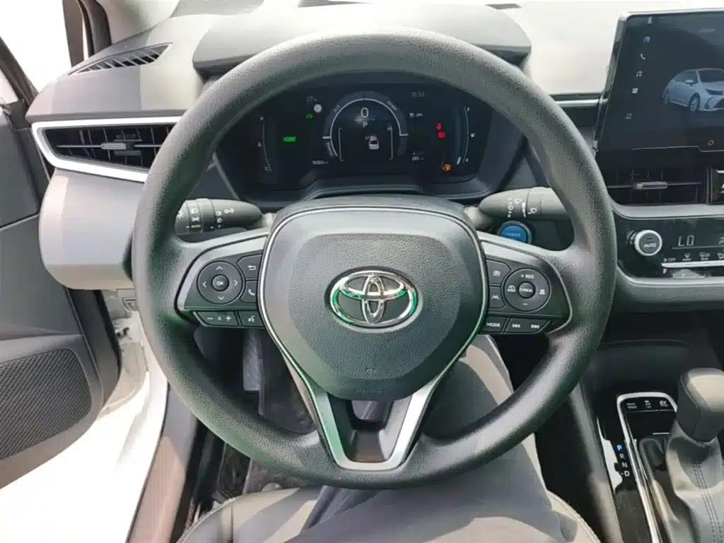 2023 Toyota Corolla 1.8L Intelligent Hybrid Pioneer Edition — миниатюра 7