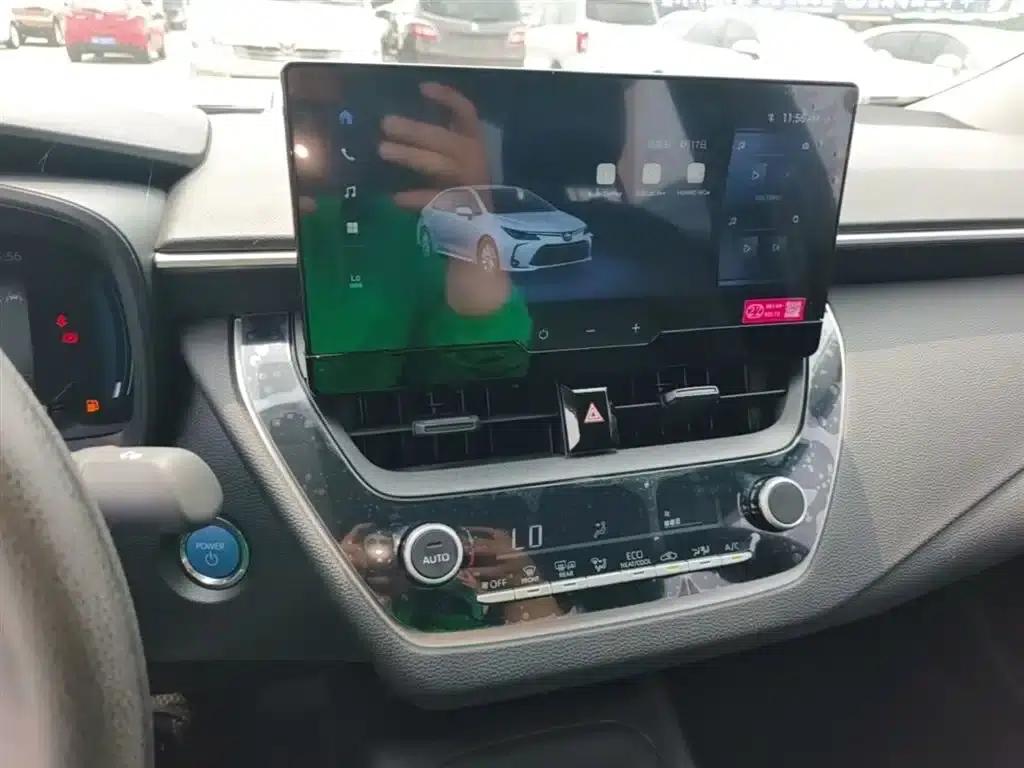 2023 Toyota Corolla 1.8L Intelligent Hybrid Pioneer Edition — миниатюра 9