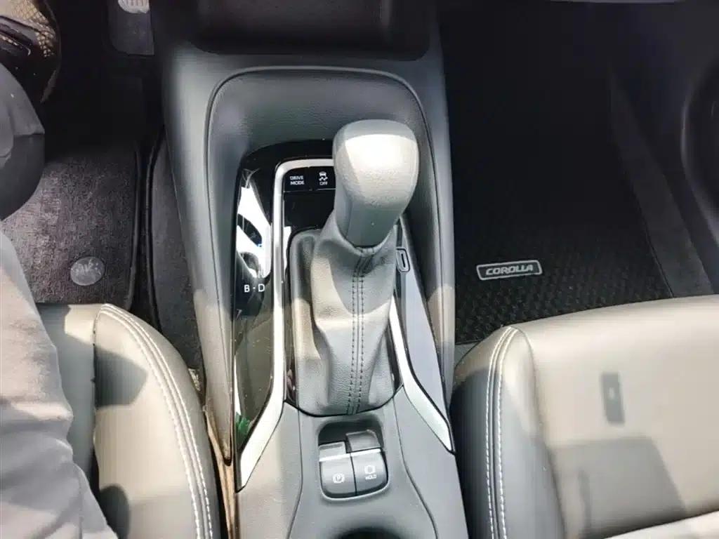 2023 Toyota Corolla 1.8L Intelligent Hybrid Pioneer Edition — миниатюра 10