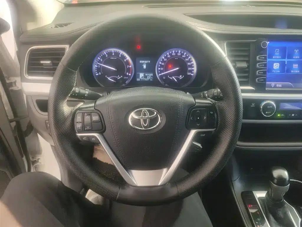 2017 Highlander 2.0T AWD Luxury 7-seater — миниатюра 11