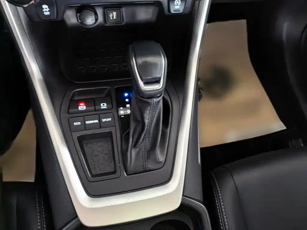 2023 Toyota Highlander 2.0L CVT 2WD Urban Edition — миниатюра 10