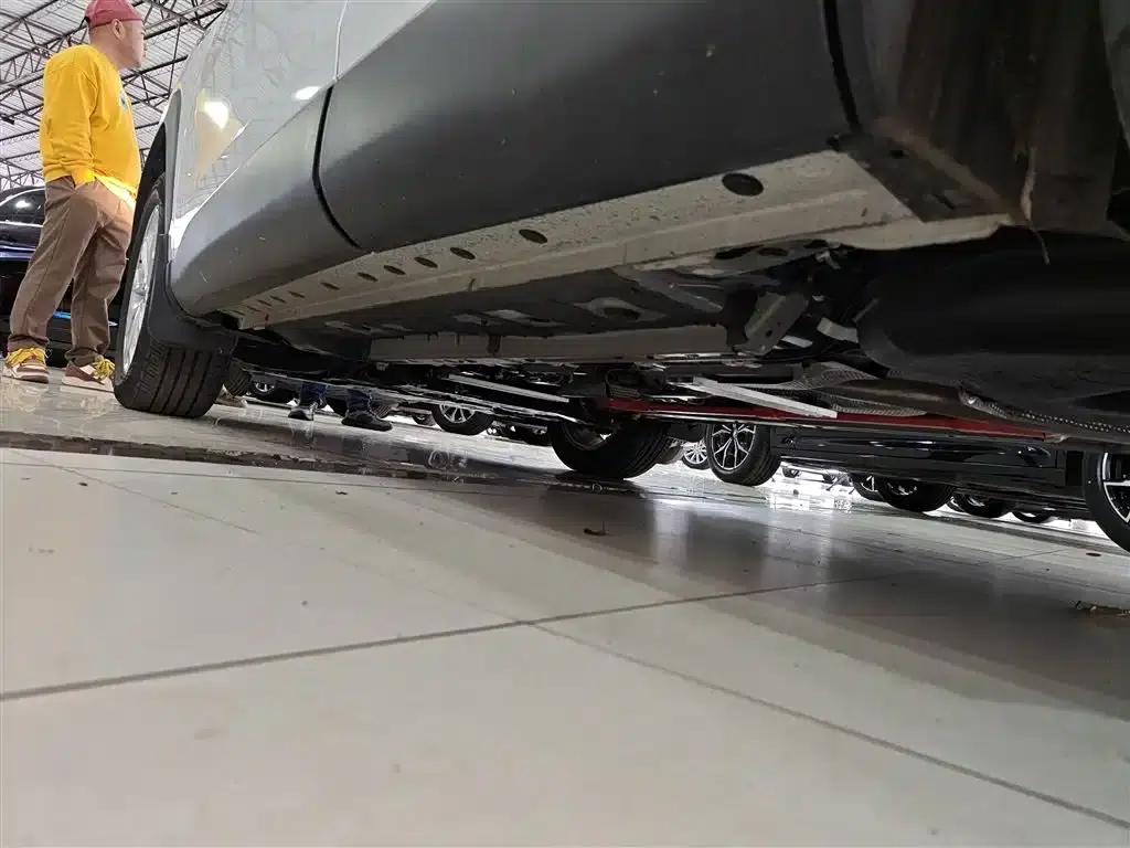 Fenglanda 2024 2.0L Intelligent Hybrid Dual Engine Leading Edition — миниатюра 22