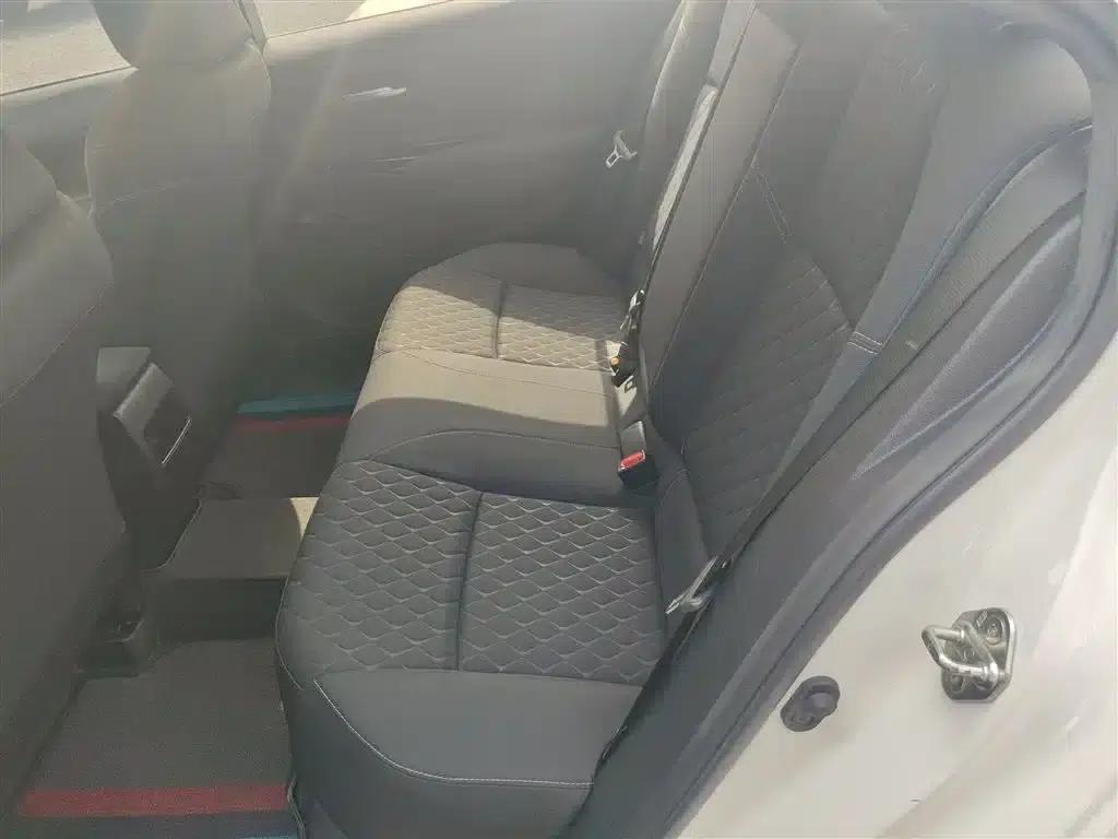2022 Toyota Avalon 2.0L Elite Edition — миниатюра 13